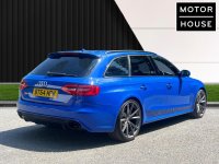 AUDI RS4